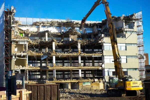 Building-Demolition-Contractors-square_6_11zon